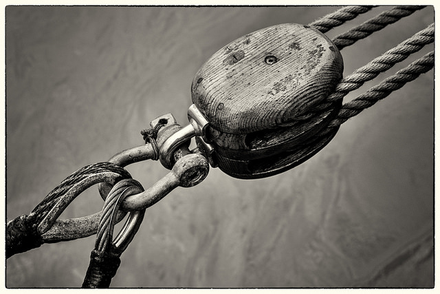 Large chain and pulley monochrome